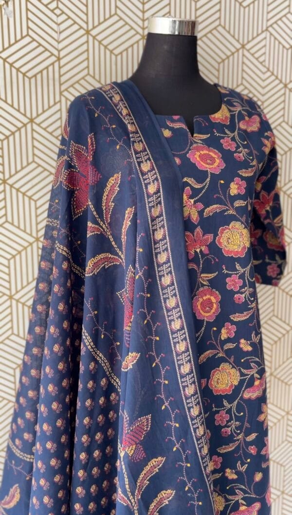3 Pcs Cotton Side slit kurtis with bottom and Dupatta/2347 - Image 7