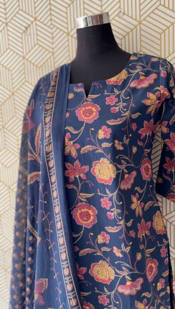 3 Pcs Cotton Side slit kurtis with bottom and Dupatta/2347 - Image 8