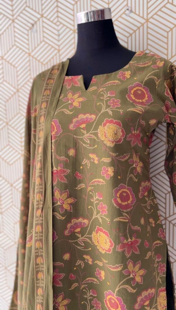 3 Pcs Cotton Side slit kurtis with bottom and Dupatta/2347 - Image 10