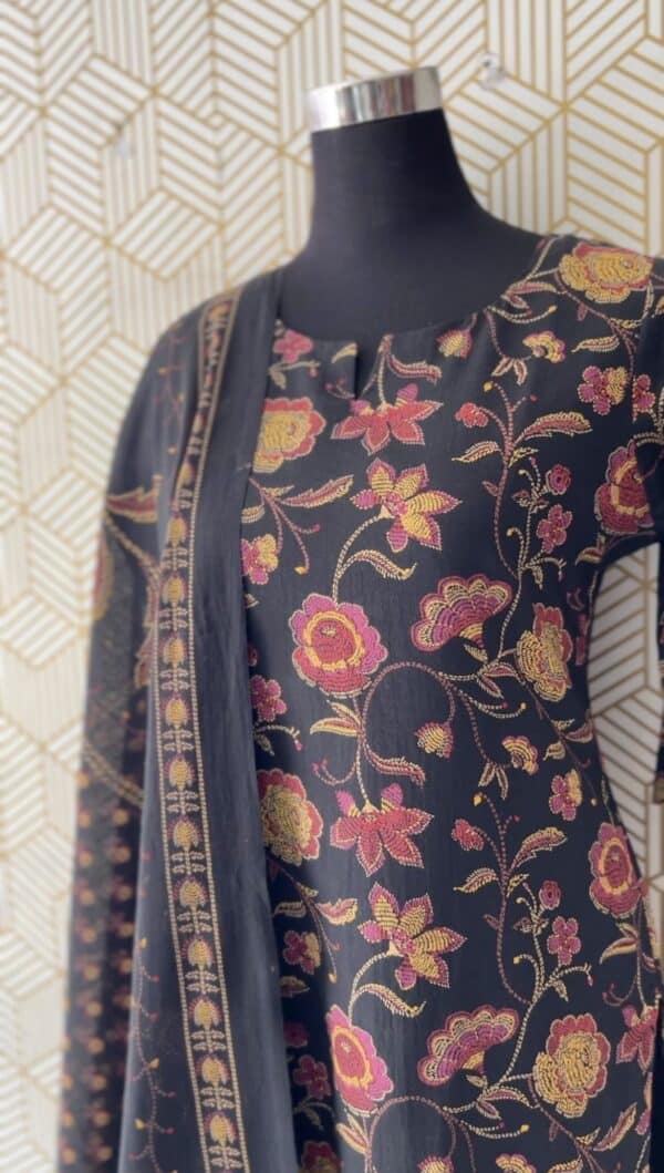 3 Pcs Cotton Side slit kurtis with bottom and Dupatta/2347 - Image 12