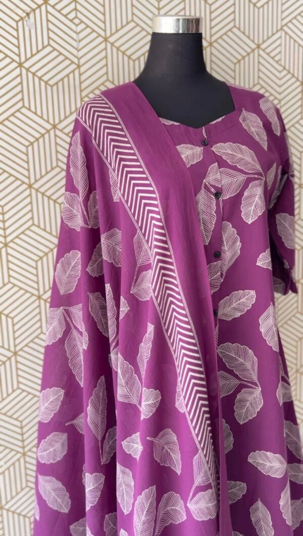 3 Pcs Cotton Aline slitted kurtis with bottom and Dupatta/2349 - Image 9