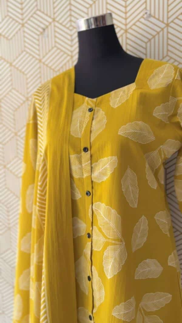 3 Pcs Cotton Aline slitted kurtis with bottom and Dupatta/2349 - Image 7