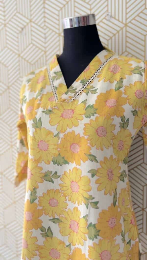 Cotton flex floral printed side slitted kurtis/2377 - Image 2