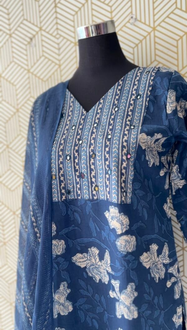 3 Pcs Cotton Side slit kurtis with bottom and Dupatta elegant mirror works/2372 - Image 12