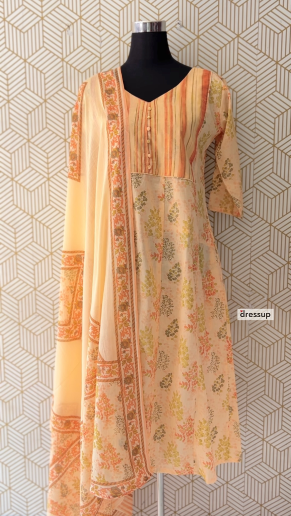 3 Pcs Cotton Aline kurtis with bottom and Dupatta/2346 - Image 4