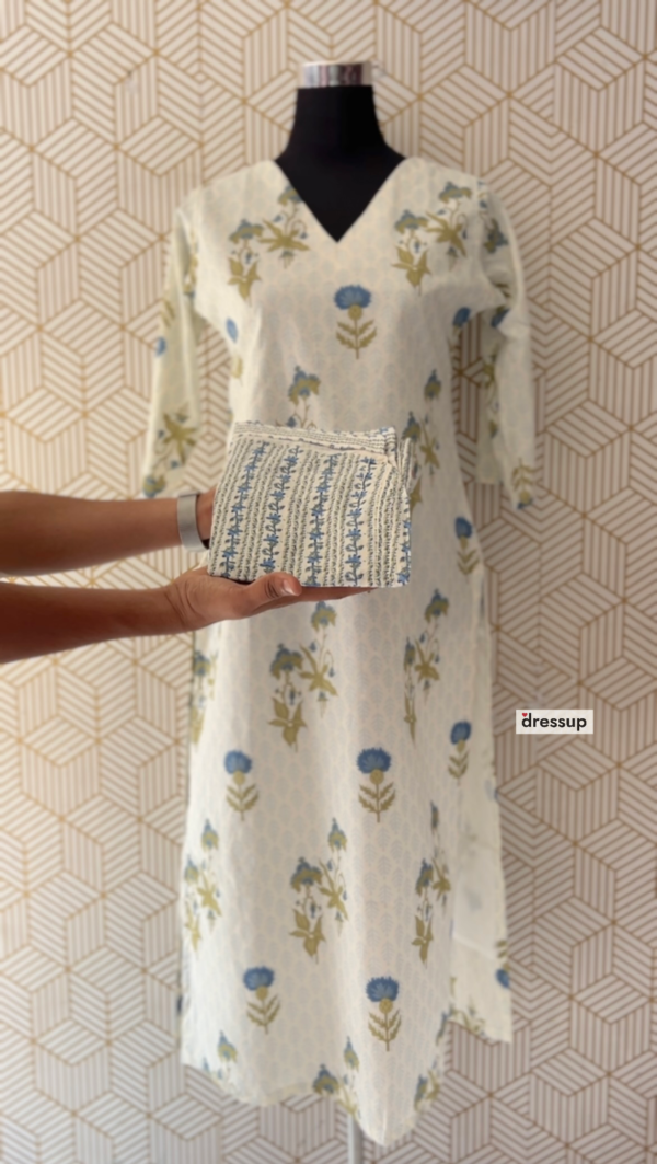2 Pcs Cotton floral printed Side slitted kurtis with bottom/2345 - Image 2
