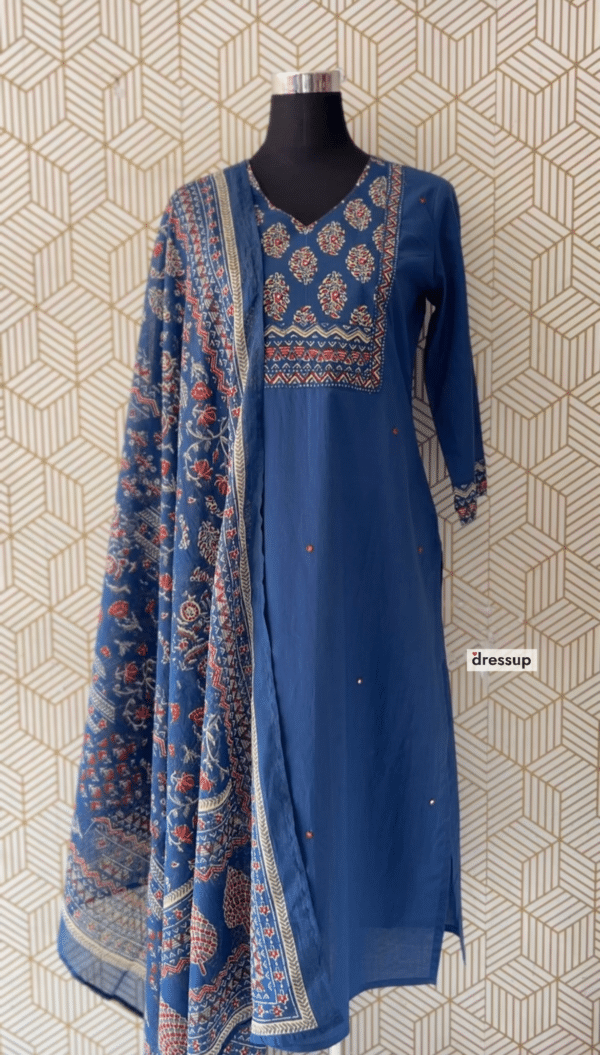 3 Pcs Cotton Side slit kurtis with bottom and Dupatta/2388 - Image 2