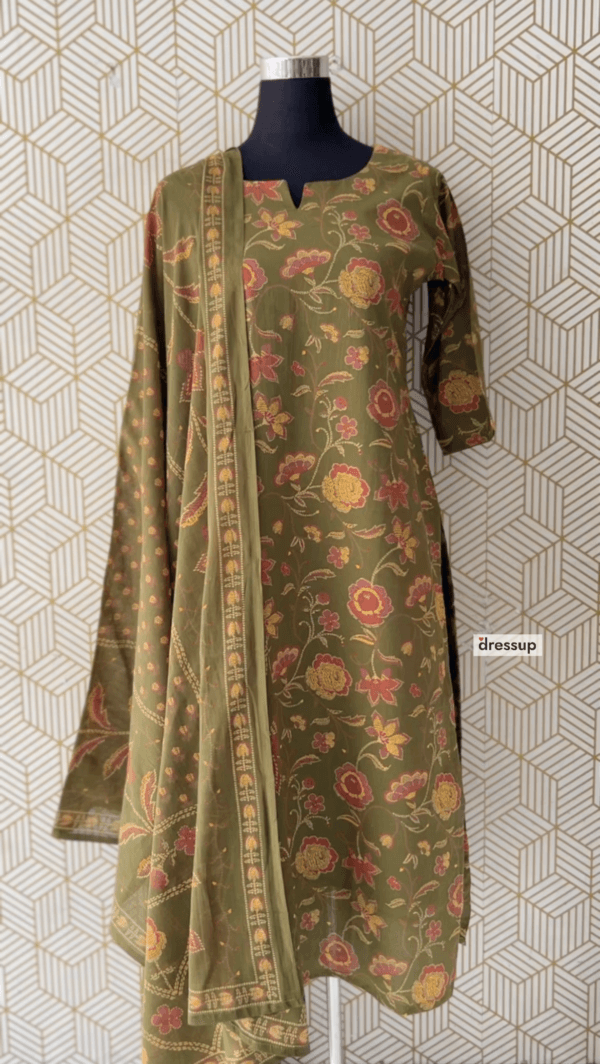 3 Pcs Cotton Side slit kurtis with bottom and Dupatta/2347 - Image 2