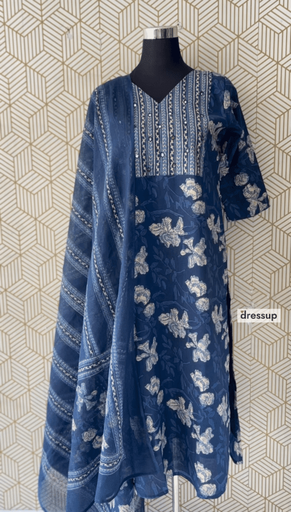 3 Pcs Cotton Side slit kurtis with bottom and Dupatta elegant mirror works/2372 - Image 8