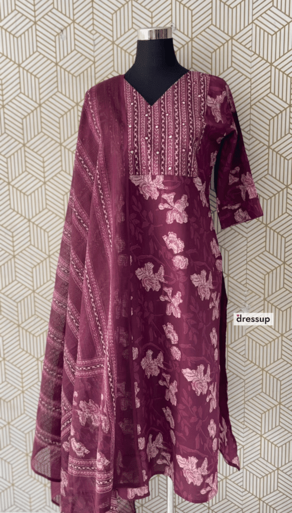 3 Pcs Cotton Side slit kurtis with bottom and Dupatta elegant mirror works/2372 - Image 2