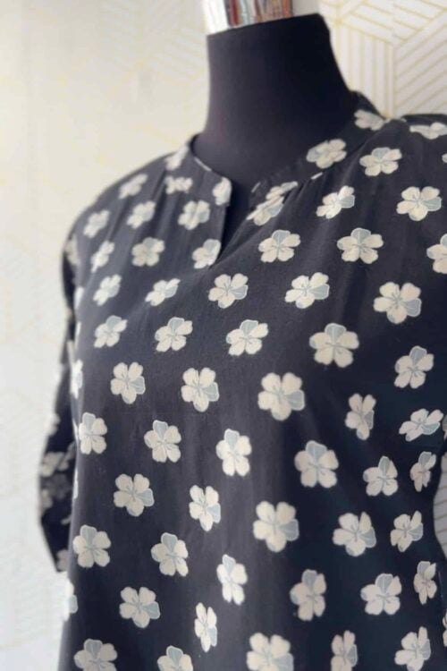Cotton floral printed slide slitted kurtis/2863