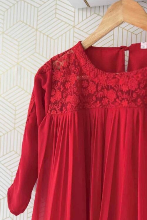 Georgette tops with beautiful lace works/2993