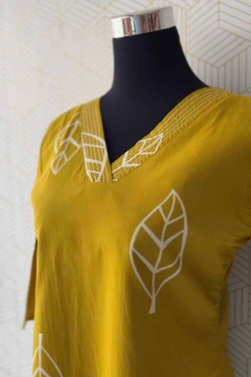 2 Pcs Cotton floral printed side slitted kurtis and bottom/3144