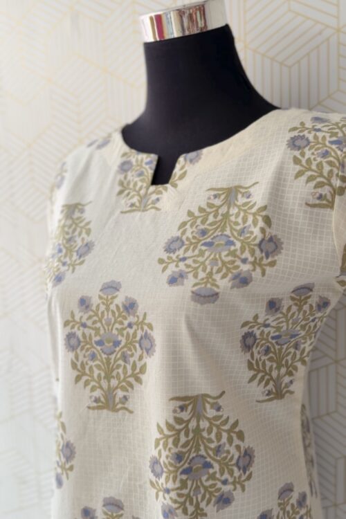 Floral Bouquet Cotton Kurti with Lining/3097