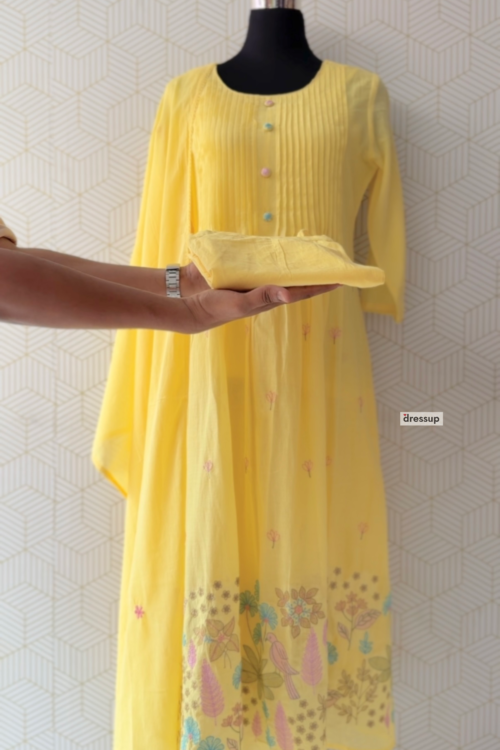 3 Pcs Mul Cotton Aline kurtis with bottom and Dupatta/3138