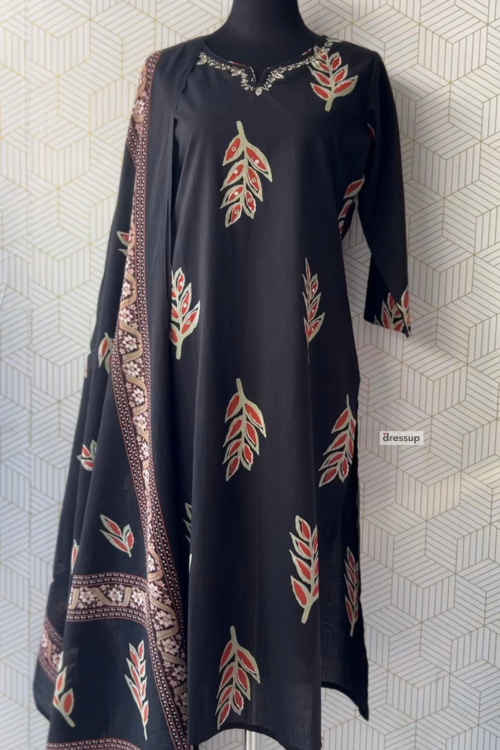 3 Pcs Cotton Side slitted kurtis with bottom and Dupatta/3072