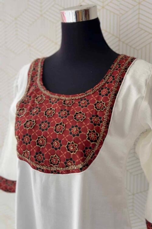 Onam Special: Elegant Off-White Vatican Fabric Kurta/3645