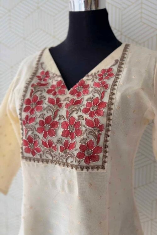 Onam Special: Elegant Tissue Kurti with Floral Embroidery/3658