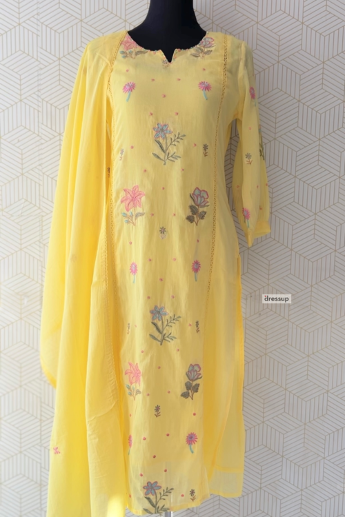 3 Pcs Mul Cotton side slitted kurtis with bottom and Dupatta/3881