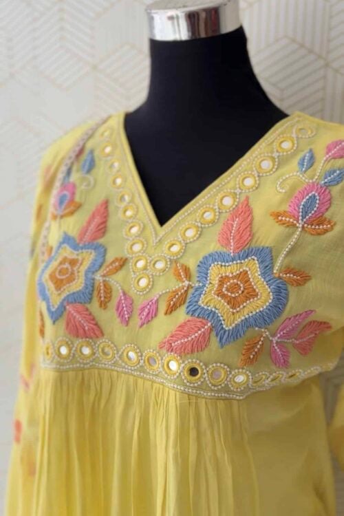 3 Pcs Mul chanderi kurtis with bottom and Dupatta/3942
