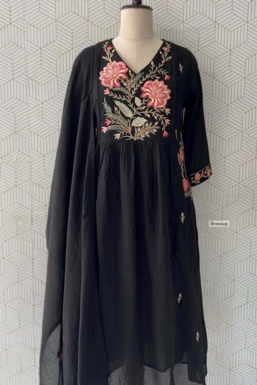 3 Pcs Mul Cotton Aline kurtis with bottom and Dupatta/4018