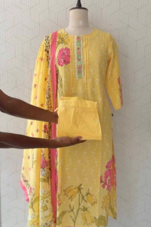 3 Pcs Cotton side slitted kurtis with bottom and Dupatta/3282