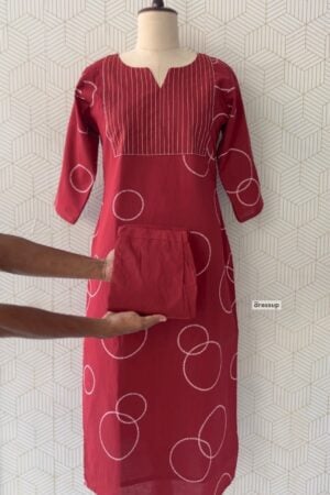 2 Pcs Cotton Side slitted Kurtis and bottom/4050 - Maroon, L/40